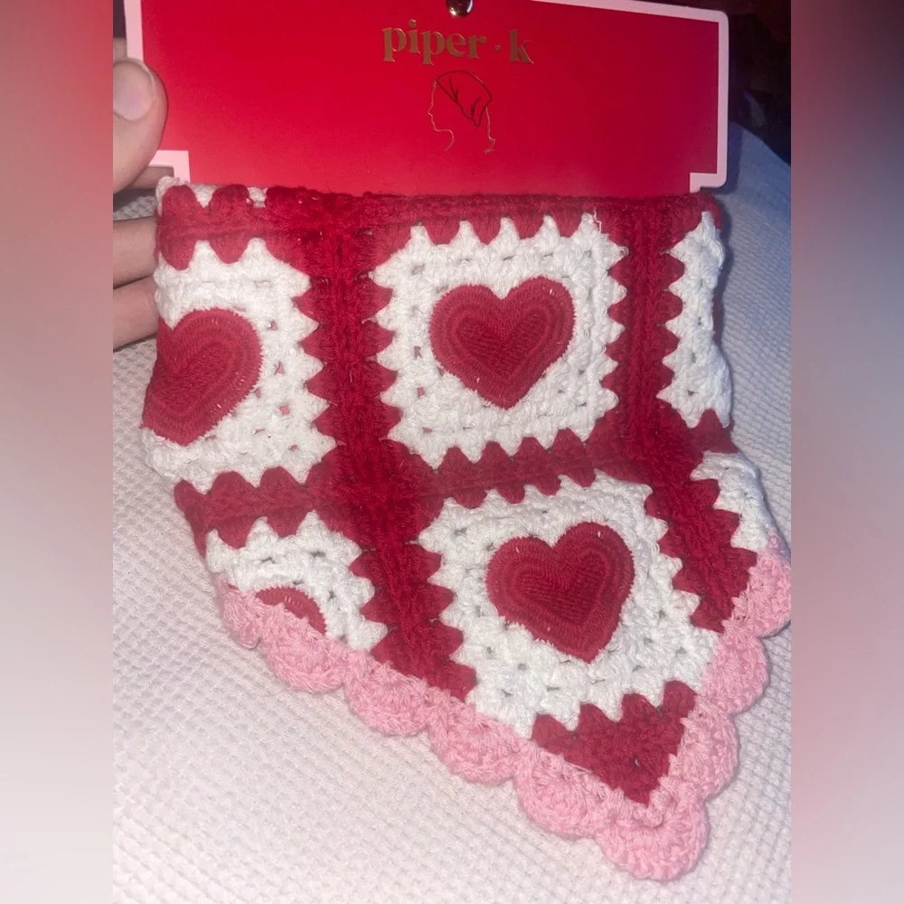 NWT Piper K Crocheted Valentine Heart Patterned Hair Bandana